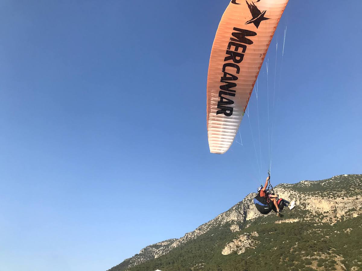 paragliding in oludeniz fethiye